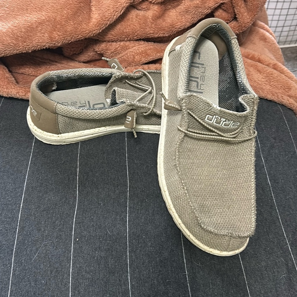 Size 12 Hey dudes